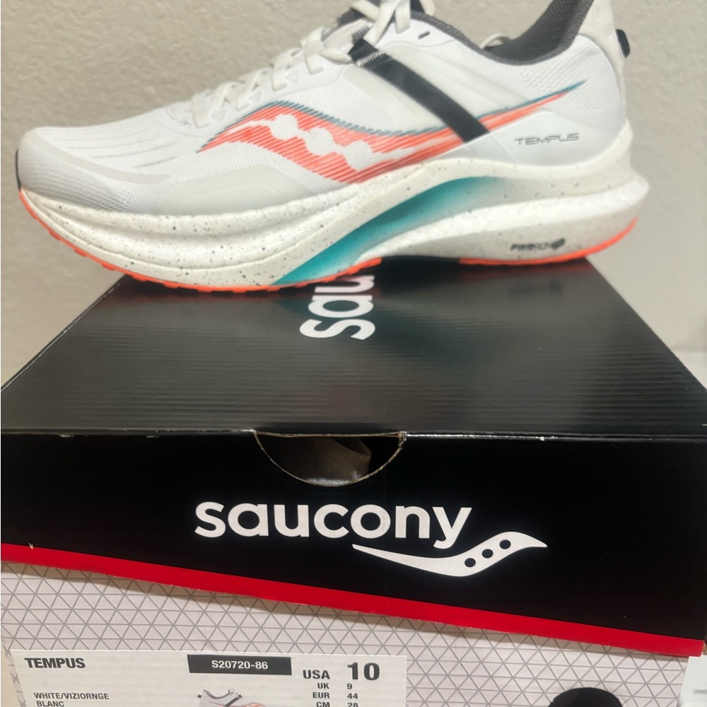 Saucony Tempus White Running Shoes